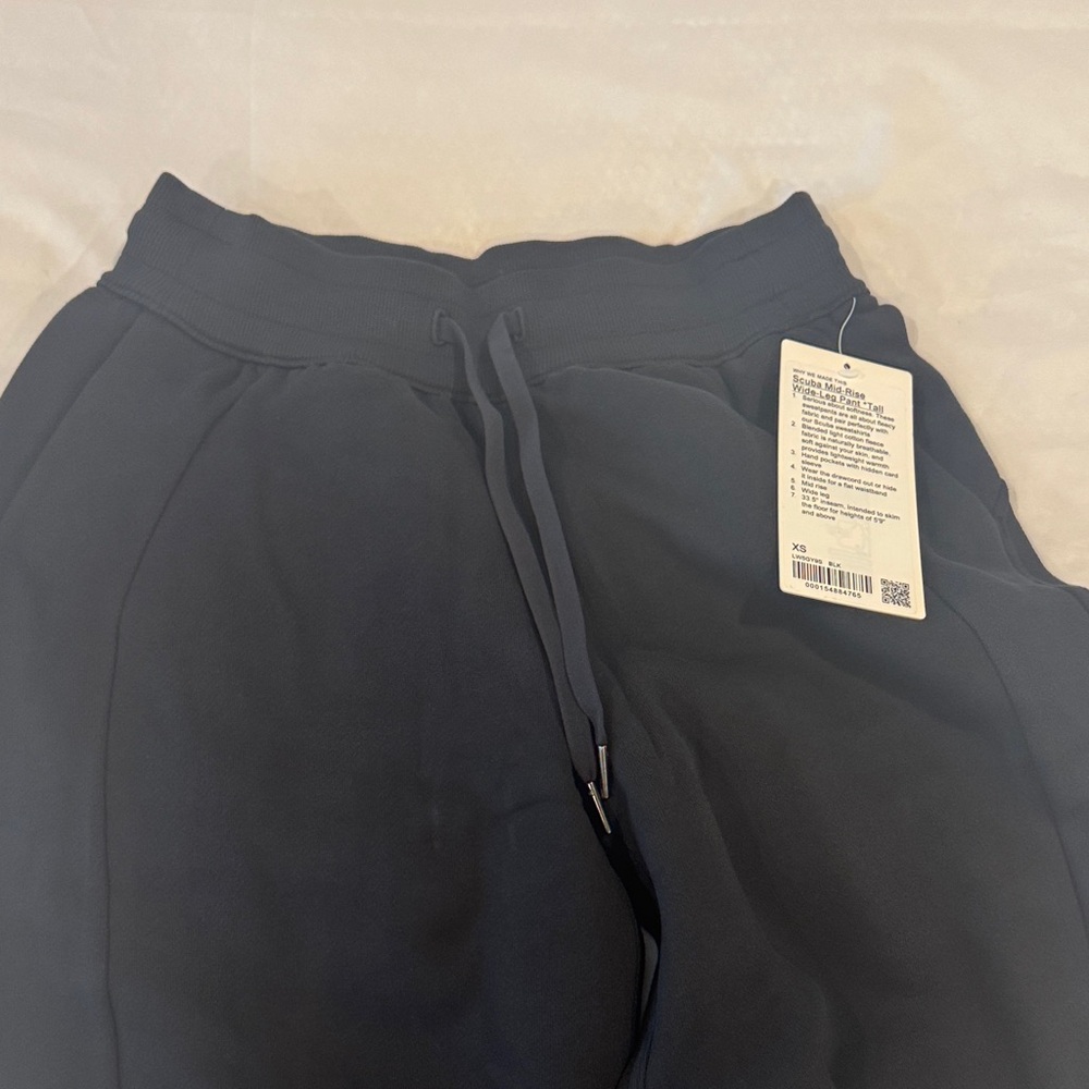 LULULEMON scuba mid rise wide leg pant black xs tall length